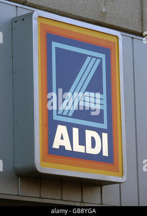 The Aldi logo on a store in South Dublin. The discount supermarket chain is to create 650 jobs in a massive 350 million euro (286m) expansion in Ireland, the company confirmed today. Stock Photo