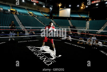 Paulie Malignaggi during a media workout at the MGM Grand Hotel in Las Vegas, USA. Stock Photo