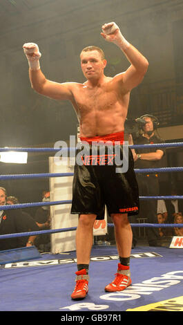 Boxing - Danny Williams v Albert Sosnowski - Heavyweight - Bethnal Green - London Stock Photo