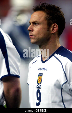 Soccer - European Championship 2004 Play-Off - Second Leg - Holland v Scotland. Paul Dickov, Scotland Stock Photo
