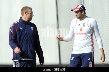 England's Andrew Flintoff and Steve Harmison (right) during training session at the Sheikh Zayed Stadium in Abu Dhabi, United Arab Emirates. Stock Photo