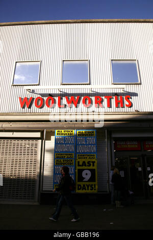 A branch of Woolworths, 115 High Street in Walthamstow, east London, which is due to close in the New Year. Stock Photo