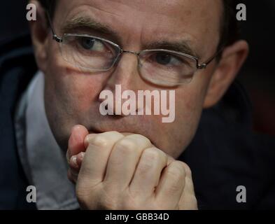 Soccer - UEFA Cup - Group F - Aston Villa v MSK Zilina- Villa Park. Aston Villa manager Martin O'Neill Stock Photo