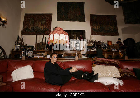 Bee Gee's star Robin Gibb CBE poses at his home in aid of The Outward Bound Trust in Oxford. Stock Photo