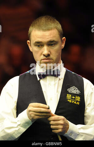 Snooker - The Masters 2009 - Day Four - Wembley Arena. Stephen Hendry in action during the The Masters at Wembley Arena, London. Stock Photo