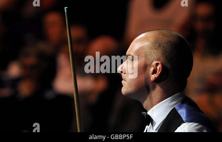 Peter Ebdon during The Masters at Wembley Arena, London. Stock Photo