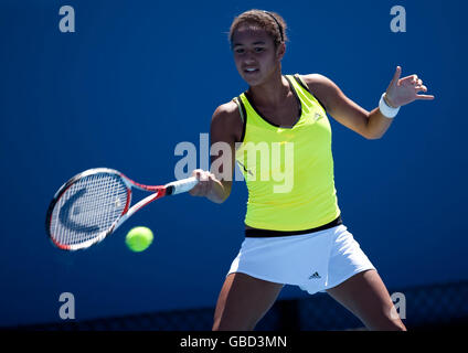 Great Britain's Heather Watson in action against Croatia's Silvia Njiric during the Australian Open 2009 at Melbourne Park, Melbourne, Australia. Stock Photo