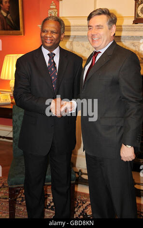 Prime Minister Gordon Brown meets with Richard Taylor, father of murdered schoolboy Damilola in Downing Street. Stock Photo