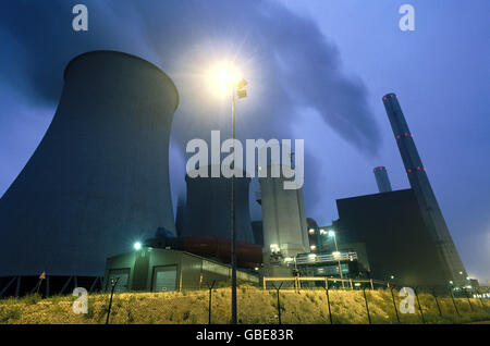 energy, nuclear power, power plant, exterior view, cooling towers at night, North Rhine-Westphalia, West Germany, late 1980s, Additional-Rights-Clearences-Not Available Stock Photo