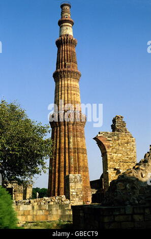 geography / travel, India, Delhi, mosque Quwwat-ul-Islam - Mashid (mosque of the power of the Islam), built: since 1199 under Qutb ad-Din Aibak, exterior view, minaret, circa 1980, Additional-Rights-Clearences-Not Available Stock Photo