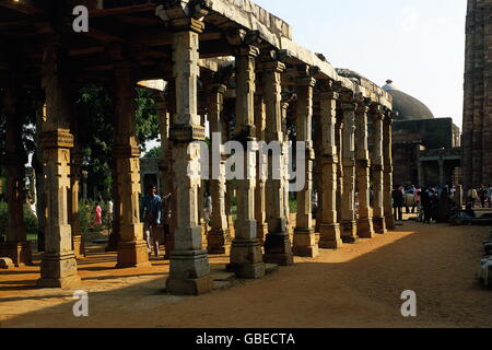 geography / travel, India, Delhi, mosque Quwwat-ul-Islam - Mashid (mosque of the power of the Islam), built: since 1199 under Qutb ad-Din Aibak, exterior view, detail with columns, circa 1980, Additional-Rights-Clearences-Not Available Stock Photo