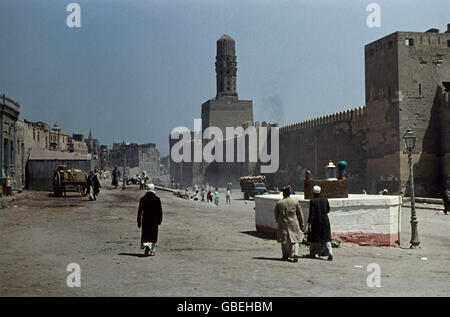 geography / travel, Egypt, Cairo, wall of the citadel, locals on the street, 1956, Additional-Rights-Clearences-Not Available Stock Photo