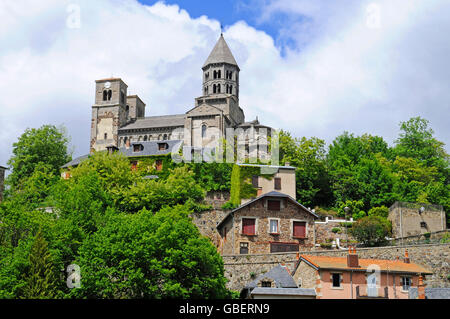 Church Notre-Dame-du-Mont-Cornadore, Mont Cornadore, upper town Saint-Nectaire-le-Haut, Department Puy-de-Dome, Auvergne, France / Cathedrale Notre-Dame du Puy Stock Photo