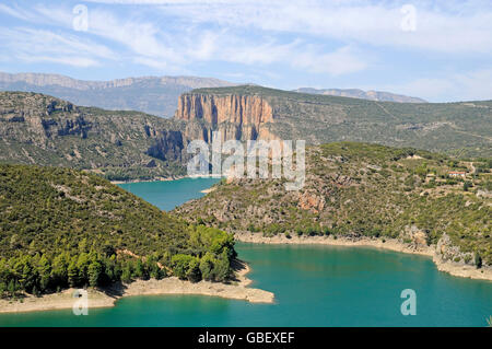 Panta de Camarasa, reservoir, Noguera Pallaresa, river Tremp, province Lleida, Catalonia, Spain Stock Photo