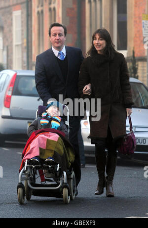 David Cameron's son dies Stock Photo - Alamy