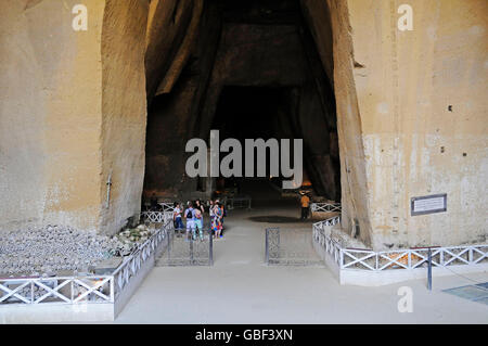 Fontanelle cemetery, historic cemetery, underground cave system, Naples, Campania, Italy Stock Photo