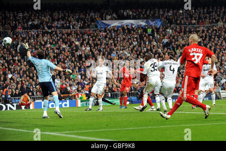 Soccer - UEFA Champions League - First Knockout Round - First Leg - Real Madrid v Liverpool - Santiago Bernabeu Stock Photo