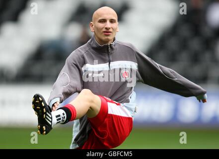 Soccer - Coca-Cola Football League Championship - Swansea City v Charlton Athletic - Liberty Stadium. Jonjo Shelvey, Charlton Athletic Stock Photo