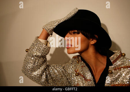 Photo-Michael-Jackson-Hat-and-Glove