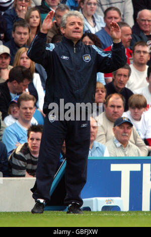 Soccer - FA Barclaycard Premiership - Manchester City v Newcastle United. Manchester City's manager Kevin Keegan during the game Stock Photo