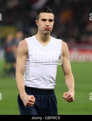 Soccer - UEFA Champions League - First Knockout Round - Second Leg - Roma v Arsenal - Stadio Olimpico. Arsenal's Robin Van Persie celebrates winning the penalty shootout Stock Photo