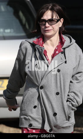 Jade Goody cancer battle. Jackiey Budden, the mother of Jade Goody, leaves her daughter's house in Waltham Abbey, Essex. Stock Photo