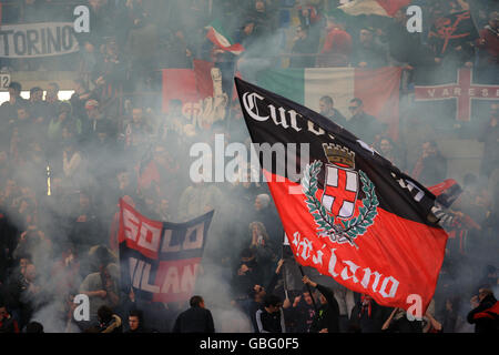 Soccer - Italian Serie A - AC Milan v Atalanta - San Siro. AC Milan fans in the stands at the San Siro Stock Photo