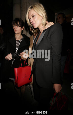 Kate Moss and boyfriend Jamie Hince are spotted on their way at the ...