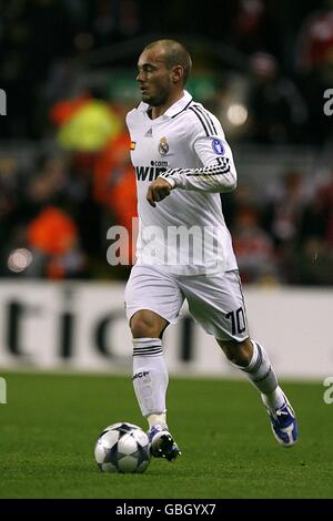 Soccer - UEFA Champions League - First Knockout Round - Second Leg - Liverpool v Real Madrid - Anfield. Wesley Sneijder, Real Madrid Stock Photo