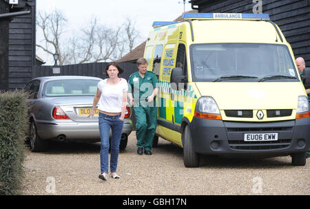 Jackiey Budden, Jade Goody's mother, arrives at Jade's house in Waltham Abbey, Essex after her daughter left the Royal Marsden Hospital in central London. Stock Photo