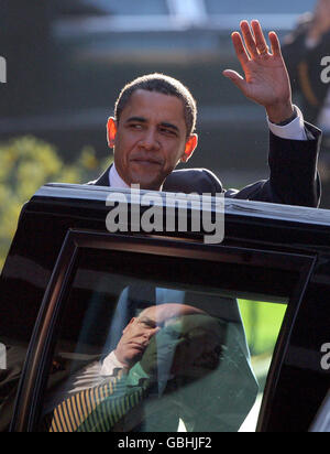 US President Barack Obama arrives at 10 Downing Street, London, ahead of the G20 Summit. Stock Photo