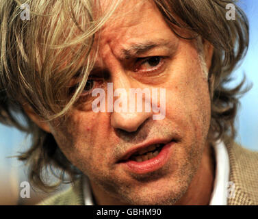 Bob Geldof speaks to media during the G20 Summit at the Excel Centre in East London. Stock Photo