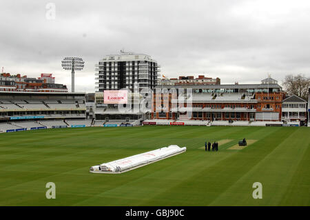 Cricket - Champion County Match - Marylebone Cricket Club v Durham - Lord's Stock Photo