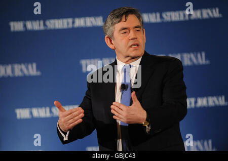 Gordon Brown attends a breakfast meeting with business leaders in New York today hosted by Robert Thomson, Managing Editor of The Wall Street Journal. The Prime Minister played down reports of a rift with the Governor of the Bank of England over the need for a fresh injection of spending power to revive the ailing British economy. Stock Photo