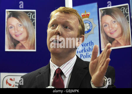 Detective Superintendent Ray Galloway, the North Yorkshire police detective in charge of the investigation into missing chef Claudia Lawrence, speaks to the media at York Police Station today. Stock Photo