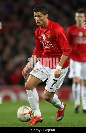 Soccer - UEFA Champions League - Quarter Final - First Leg - Manchester United v FC Porto - Old Trafford. Cristiano Ronaldo, Manchester United Stock Photo