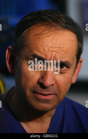 Health Minister Lord Darzi inside the Institute of Biomedical Engineering at Imperial College, west London, on Friday April 24, 2009. Stock Photo