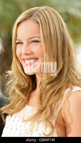 Australian Actress Abbie Cornish Attends The World Premiere Of 'Robocop ...