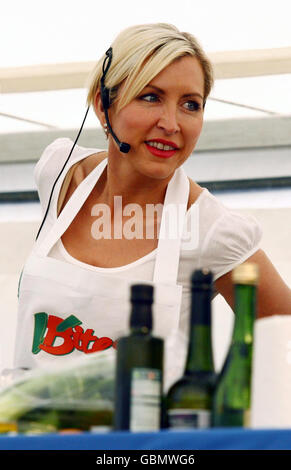 Heather Mills gives a vegan cookery demonstration in Brighton, East Sussex, as part of the Brighton Food Festival. Stock Photo