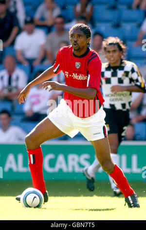 Soccer - Friendly - West Bromwich Albion v Boavista. Nwankwo Kanu, West Bromwich Albion Stock Photo