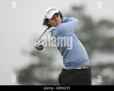 Northern Ireland's Rory McIlroy tees off the 11th during the 3 Irish Open at County Louth Golf Club, Baltray, Ireland. Stock Photo