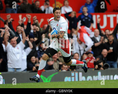 England's Matt Banahan celebrates scoring a try on his debut Stock Photo