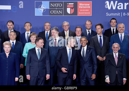 Warsaw, Poland. 8th July, 2016. The heads of states and governments of the Nato gathered for a group photo before their first meeting at the national stadium in Warsaw, Poland, 8 July 2016. PHOTO: RAINER JENSEN/dpa/Alamy Live News Stock Photo