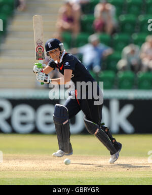 Cricket - ICC Women's World Twenty20 Cup 2009 - England v Pakistan - Taunton. England's Charlotte Edwards Stock Photo