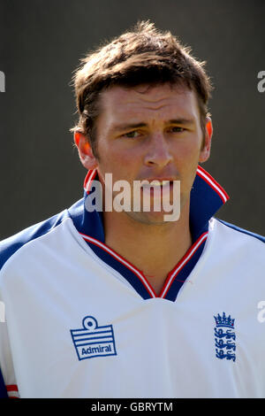 Cricket - ICC Champions Trophy 2004 - England v Zimbabwe. Steve Harmison, England Stock Photo