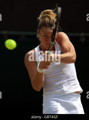 Tennis - 2009 Wimbledon Championships - Day Four - The All England Lawn Tennis and Croquet Club Stock Photo