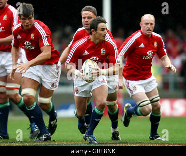 Rugby Union - Tour Match - Western Province v British and Irish Lions - Newlands Stadium. British & Irish Lions Harry Ellis looks for support during the tour match at Newlands Stadium, Cape Town, South Africa. Stock Photo