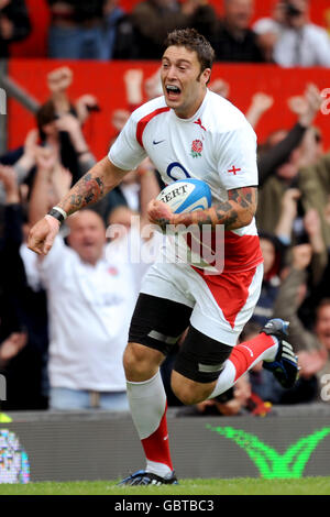 England's Matt Banahan celebrates scoring a try on his debut Stock Photo