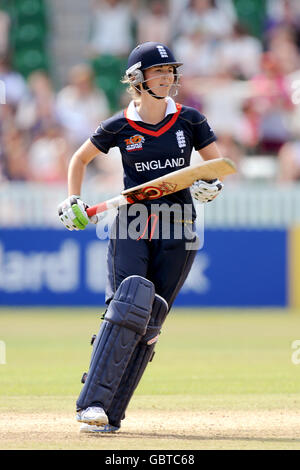 Cricket - ICC Women's World Twenty20 Cup 2009 - England v Pakistan - Taunton. Charlotte Edwards, England Stock Photo