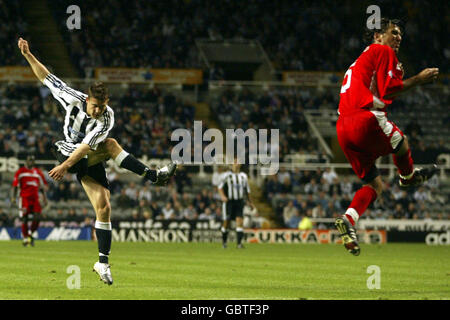 Soccer - UEFA Cup - First Round - First Leg - Newcastle United v Hapoel Bnei Sakhnin Stock Photo